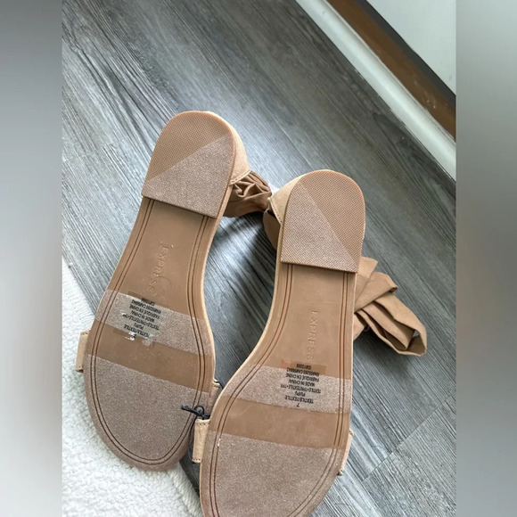 NWT Express astray sandals Sz 7 - Picture 2 of 5